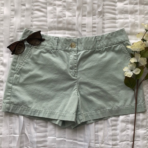 LOFT Pants - LOFT Aqua Shorts 4 inch inseam, size 6